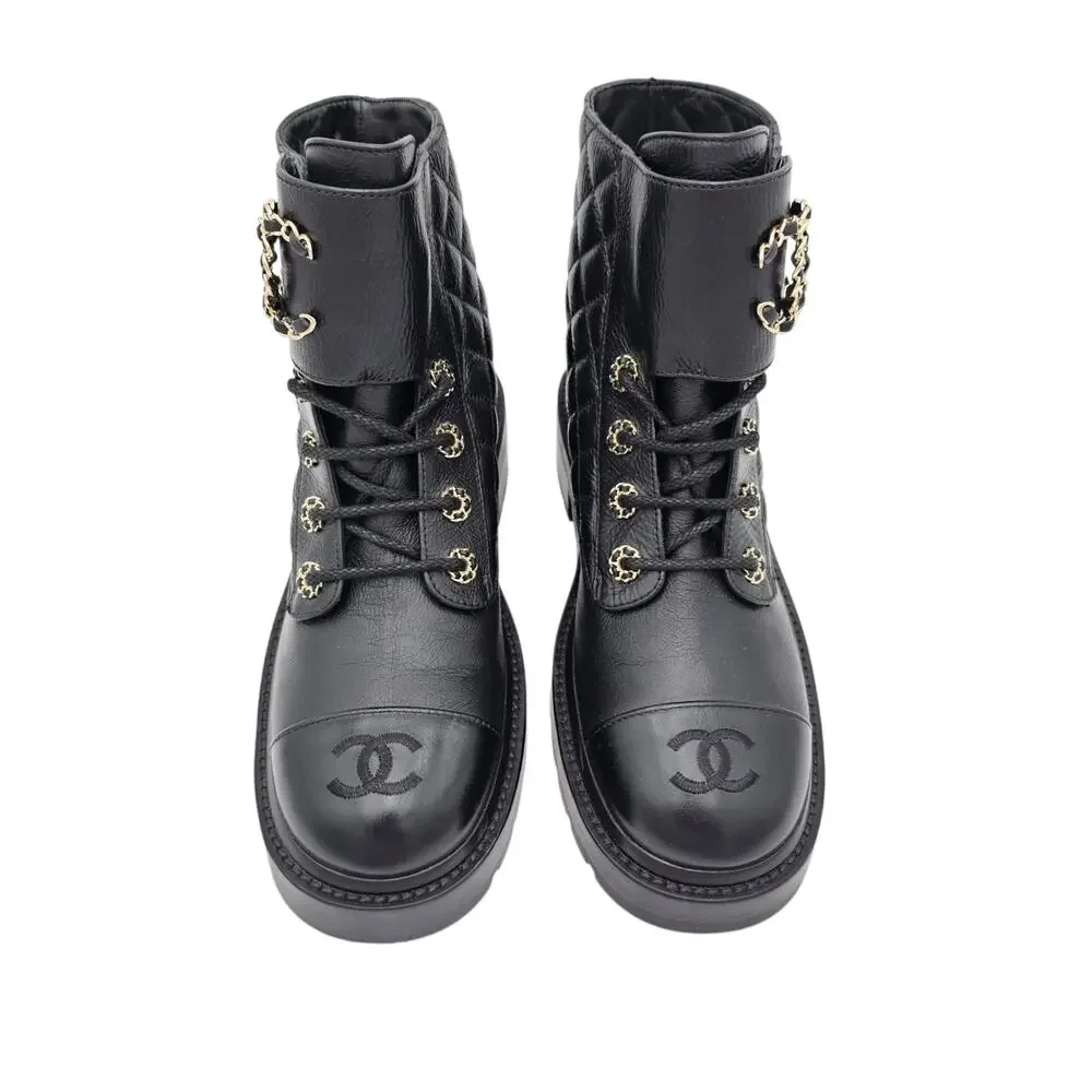 Chanel CC Chain Black Quilted Leather Combat Short Boot Lace Up Size 39 8 8.5